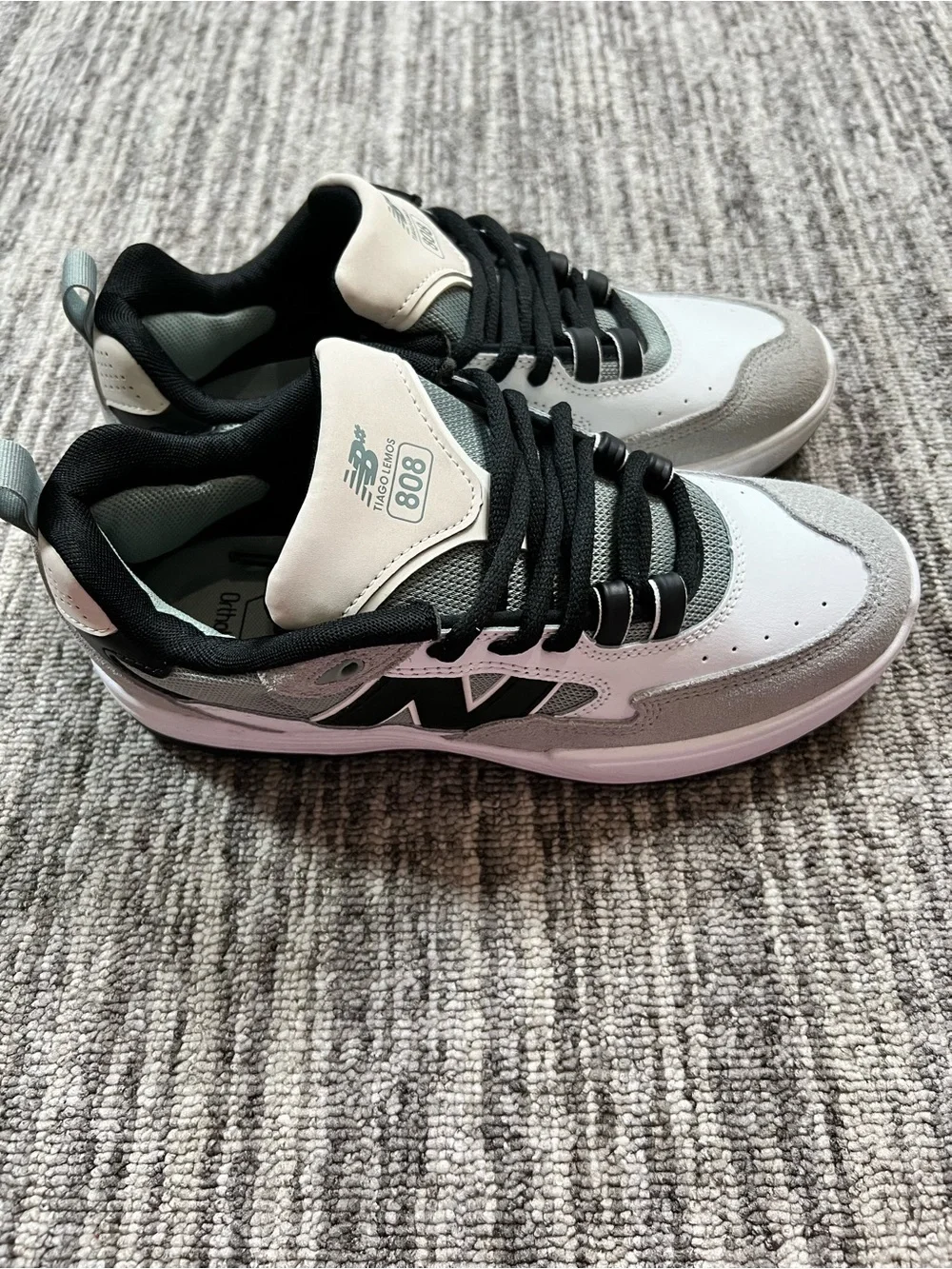 New Balance new tag